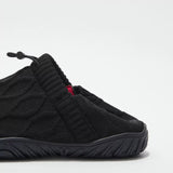 AlphaV knit shoes — heel detail